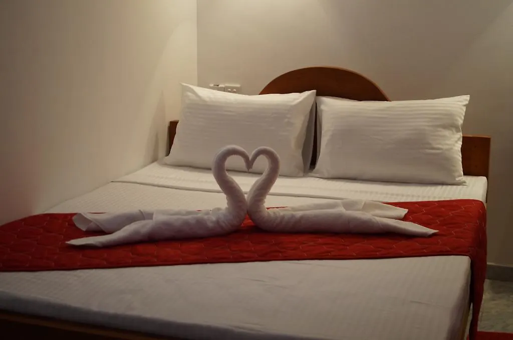 Yoho Aradhana Holiday Home 니곰보 스리랑카